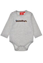 Body langarm geringelt 'Lausbub' – klassischer Wickelbody mit langen Ärmeln und feinem Ringelmuster von Bondi. Das weiche Single-Jersey-Material bietet optimalen Tragekomfort und Strapazierfähigkeit. Perfekt für Babys erste Monate, praktisch und zeitlos im Design.