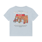 Klassisches Kurzarm-Shirt von Daily Seven mit auffälligem Rückenprint. Ein zeitloses Basics-Piece für den alltäglichen Einsatz.