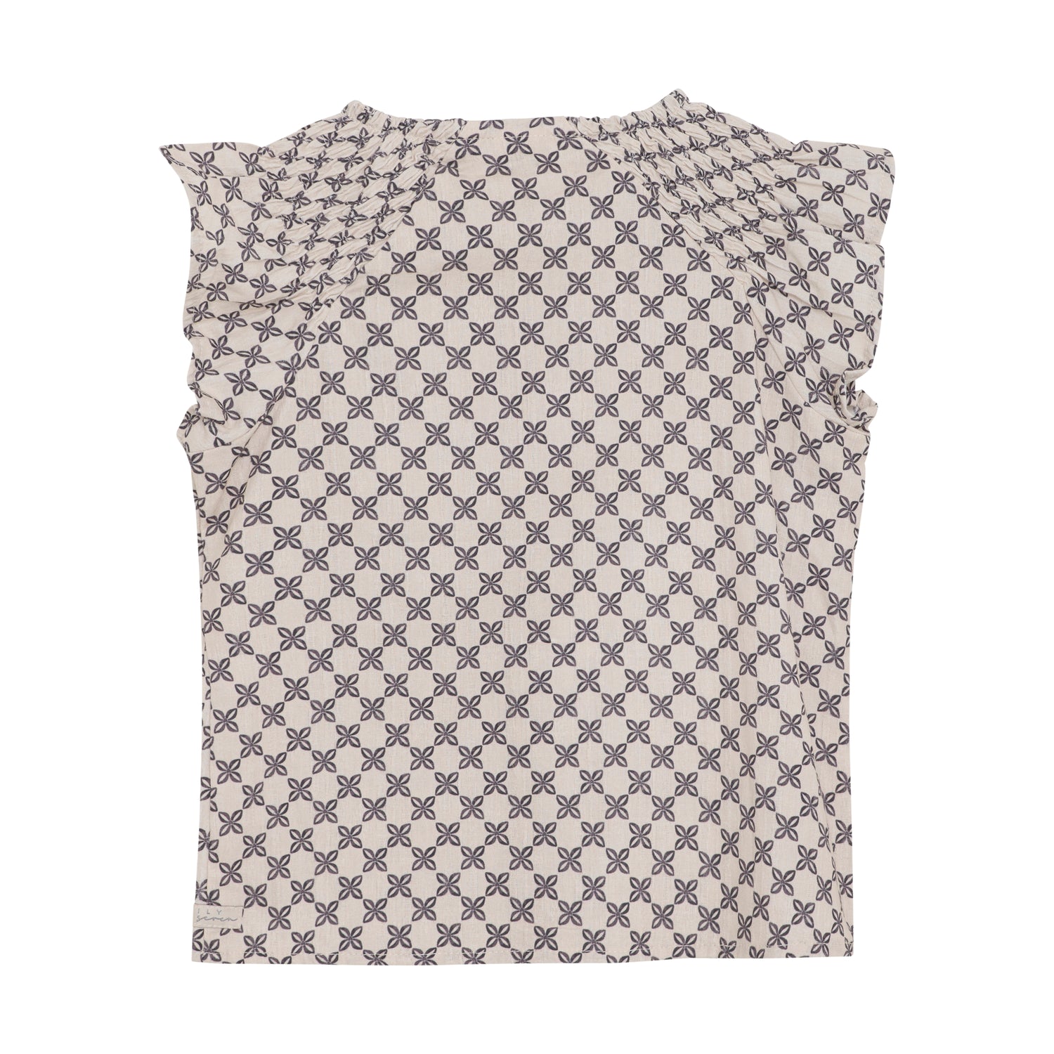 Dieses wunderschöne sommerliche Kurzarm-Shirt aus der Kollektion von Daily Seven ist ein echter Hingucker. Das schöne Muster, das das gesamte Shirt überzieht, sorgt für einen frischen und stylischen Look.