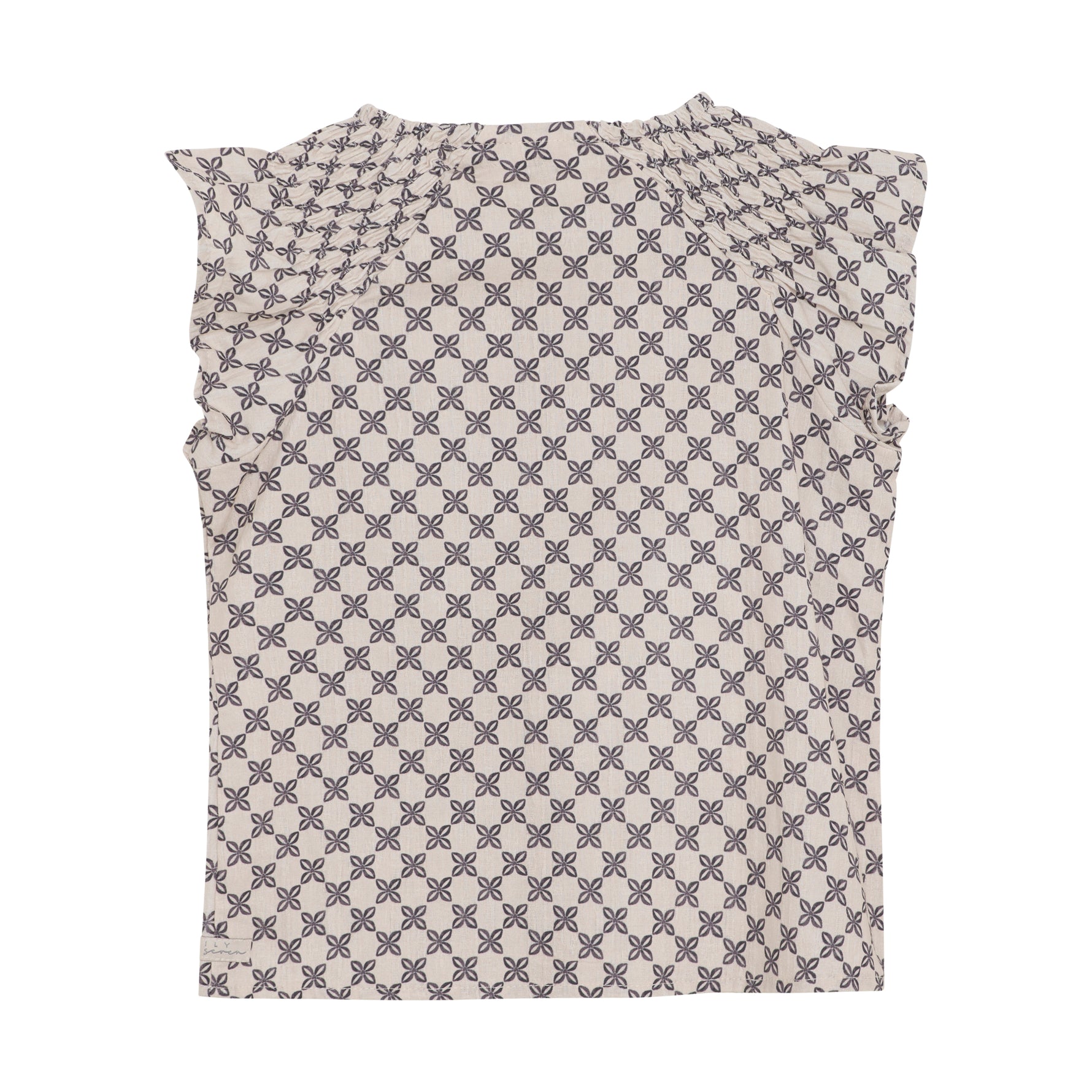 Dieses wunderschöne sommerliche Kurzarm-Shirt aus der Kollektion von Daily Seven ist ein echter Hingucker. Das schöne Muster, das das gesamte Shirt überzieht, sorgt für einen frischen und stylischen Look.