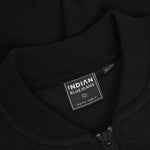 Eine elegante dunkelblaue Jacke von Indian Blue Jeans mit hochwertiger Materialmischung aus 45% Polyester, 25% Baumwolle, 25% Tencel und 5% Elasthan für optimalen Komfort und Langlebigkeit.