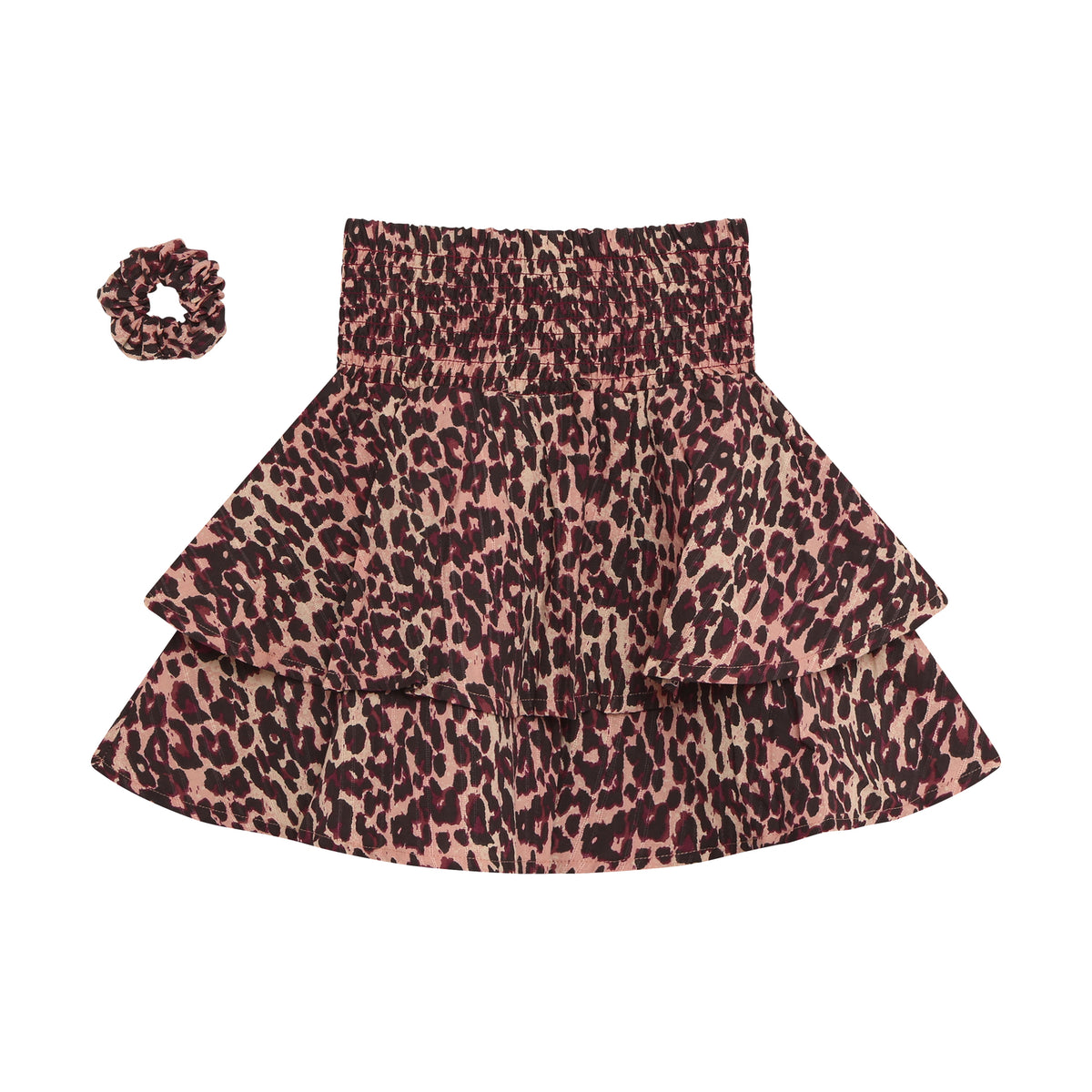 Ein eleganter Rock mit verspielten Rüschen und trendigem Leopardenmuster von Indian Blue Jeans. Das Modell besticht durch seinen femininen Schnitt und die hochwertige Verarbeitung. Perfekt für einen vielseitigen Look, der von casual bis elegant passt. Das atmungsaktive Baumwollmaterial sorgt für optimalen Tragekomfort den ganzen Tag über.