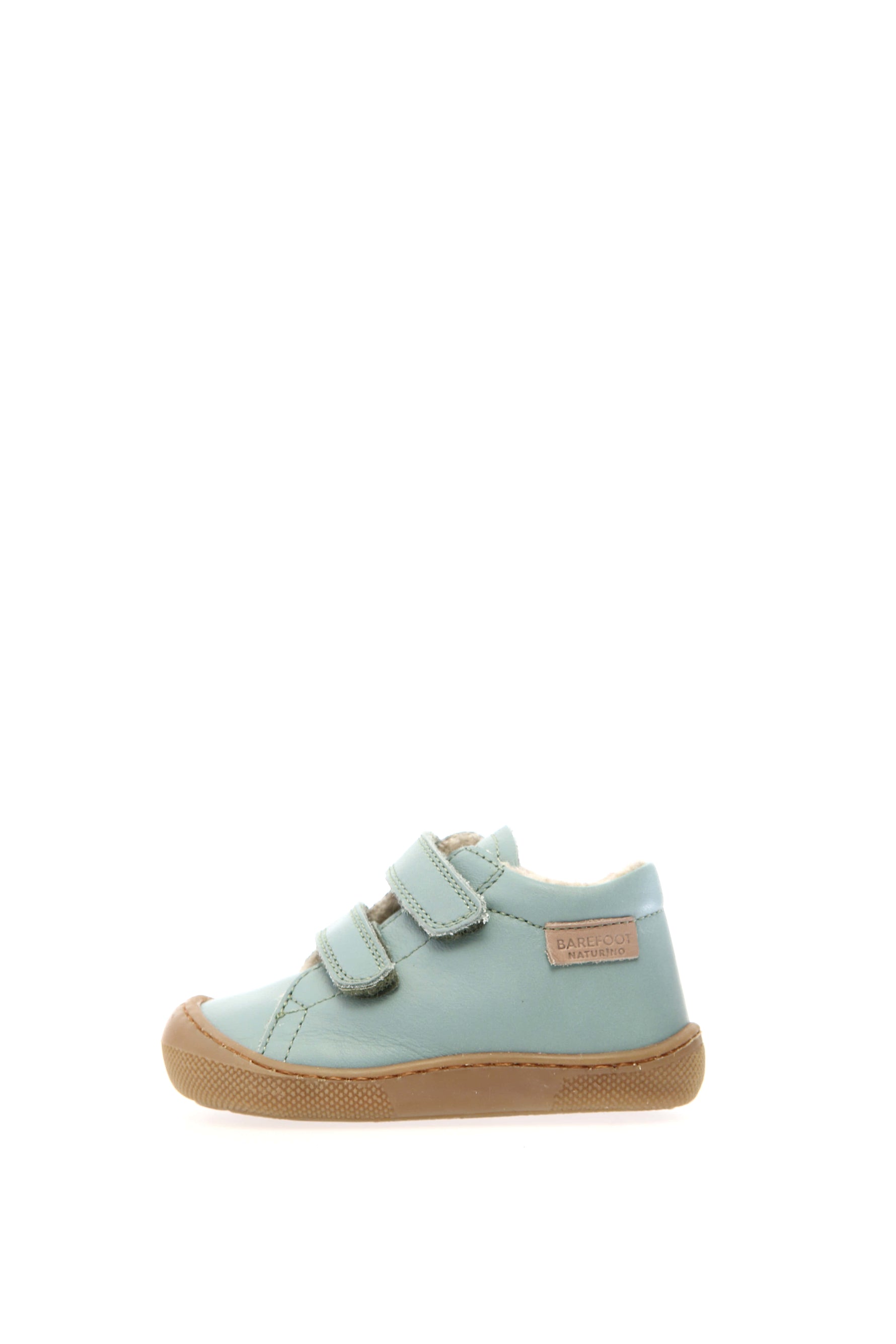 Die Naturino Barfußschuhe für Kinder bieten ein natürliches Laufgefühl und viel Bewegungsfreiheit für kleine Füße. Die flexible Sohle und der großzügige Zehenbereich unterstützen ein angenehmes und bequemes Tragegefühl.

Hochwertige Materialien und die kindgerechte Passform machen die Naturino Barfußschuhe zum idealen Begleiter für Herbst und Winter – perfekt für Kindergarten, Schule und Freizeit.
