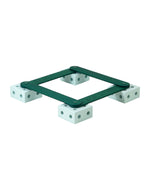 Mit diesem Set aus Balken und Blöcken können Kinder ab 10 Jahren ihre eigenen Balancierstrecken entwerfen und so ihre Koordination und motorischen Fähigkeiten verbessern. Mit unzähligen Möglichkeiten zum Bauen ist es perfekt, um fantasievolles Spielen und aktives Lernen zu fördern. Die enthaltenen Balancierbalken bestehen aus FSC-zertifiziertem Birkenholz, das mit natürlichem Leinöl eingefärbt wurde. Das garantiert Nachhaltigkeit, Langlebigkeit und ein Design, das zu jeder Einrichtung passt. Wenn das Balanc