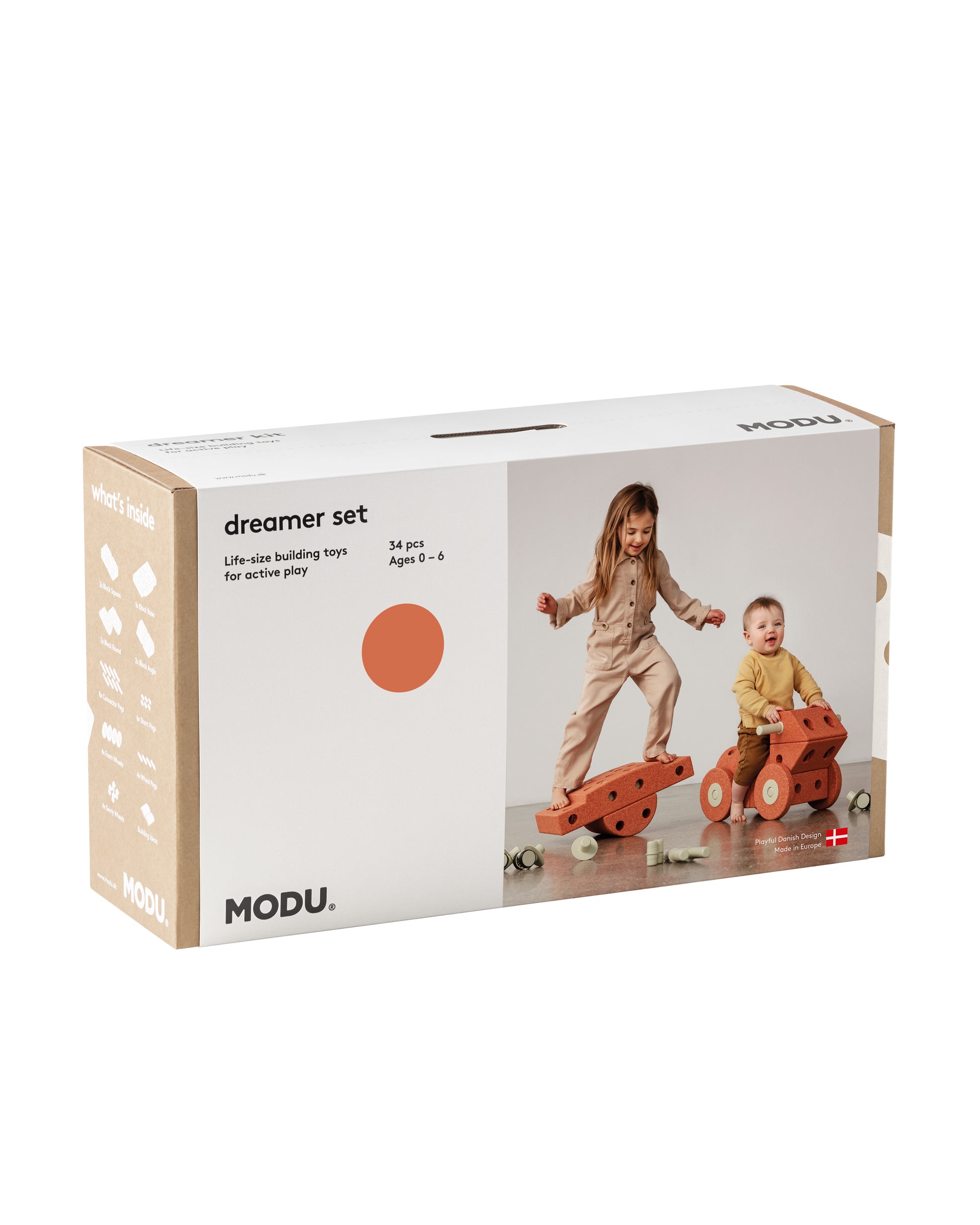 Lassen Sie Ihre kühnsten Träume wahr werden! Bauen Sie mit unserem Flaggschiff-Bauset mehr als 25 einzigartige lebensgroße Spielzeuge und Kreationen, die Sie alle fahren, schaukeln, rollen, springen, klettern und balancieren können! Das Dreamer-Set eignet sich perfekt zum Teilen unter Geschwistern und ist großartig, wenn Sie endlose kreative Möglichkeiten genießen möchten. Bauen Sie einen Lauflernwagen für Ihre Kleinen, während Ihr Ältester auf eine Rutschauto, oder bauen Sie komplexe Kreationen, um Ihren i