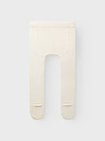 Die Strumpfhose von Lil'Atelier setzt Ihrem Outfit einen einzigartigen Akzent und sorgt für einen unverwechselbaren Stil.
