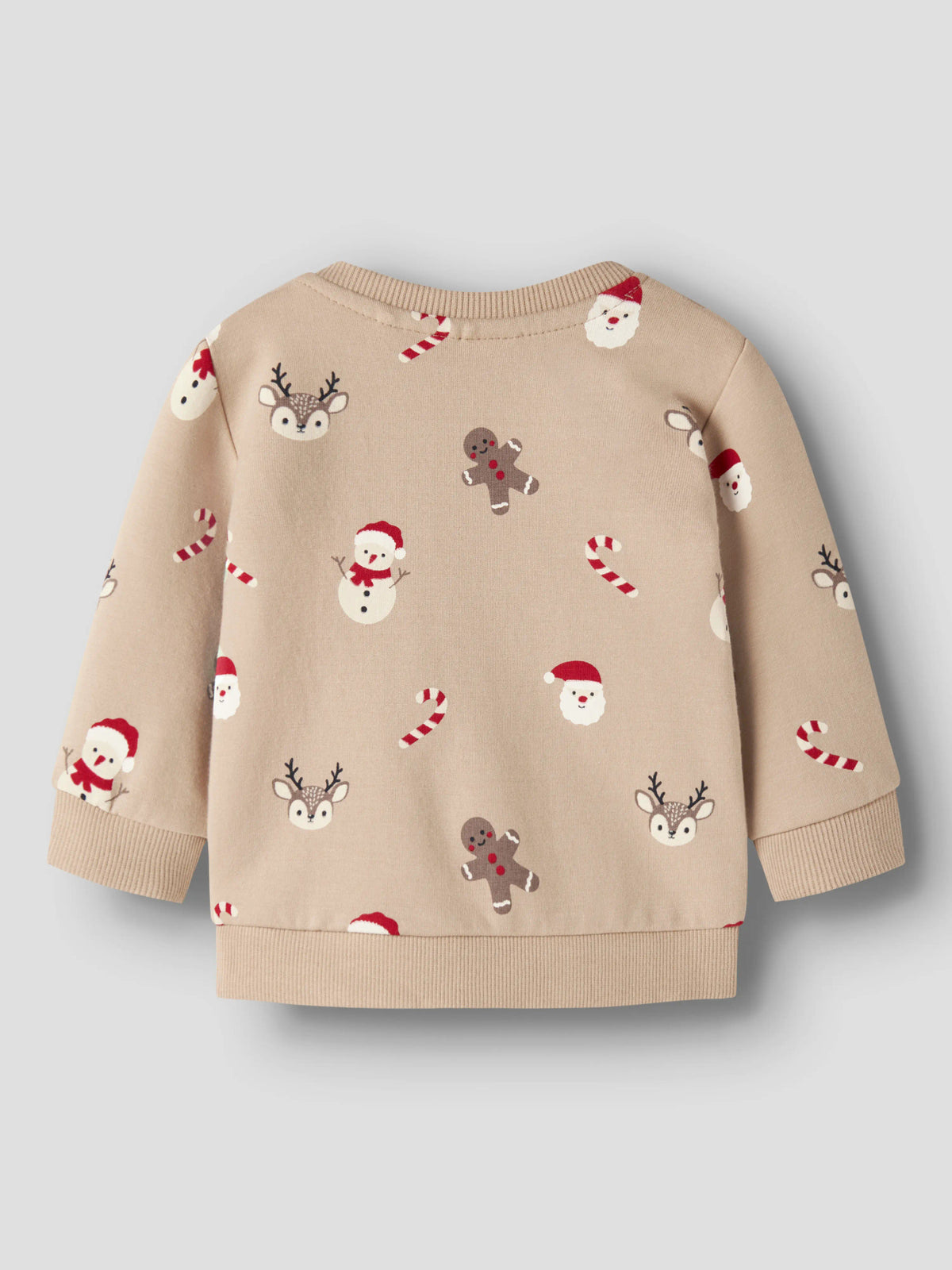 Gemütliches Sweatshirt mit festlichen Weihnachtsmotiven – perfekt für die kalte Jahreszeit. Das hochwertige Material aus 75% Bio-Baumwolle, 20% recycelter Baumwolle und 5% Elastane bietet optimalen Tragekomfort und Bewegungsfreiheit. Nachhaltig produziert und angenehm weich auf der Haut.