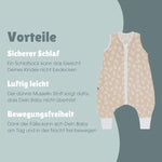 Der 1.0 TOG Musselin-Schlafsack aus 100 % Bio-Baumwolle hält Ihr Baby angenehm warm und sorgt dank seines leichten, atmungsaktiven Materials für ruhige Nächte. Mit Füßen ausgestattet, bietet er maximale Bewegungsfreiheit und verhindert, dass das Gesicht bedeckt wird, was die Sicherheit beim Schlafen erhöht. Der weiche Komfort-Reißverschluss mit Kinnschutz und der sanft eingefasste Halsausschnitt garantieren hohen Tragekomfort. Ideal für sicheren und entspannten Babyschlaf.