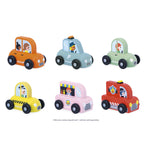 Beschreibung

TATÜ, TATA, ein Feuer ist am anderen Ende der Stadt ausgebrochen - wir &nbsp;müssen die Flammen so schnell wie möglich löschen! Mit diesem Feuerwehrauto &nbsp;können sich die Kids unglaublich viele Geschichten ausdenken. Das Fahrzeug &nbsp;ist dank seiner Form leicht zu handhaben. Spielzeug aus &nbsp;FSCTM-zertifiziertem Holz für Kinder ab 12 Monaten. Zusammen mit deiner &nbsp;Matte und dem hübschen Würfel-Köfferchen aus dem Janod-Sortiment ergänzt &nbsp;dieses rollende Gefährt deine Welt perf