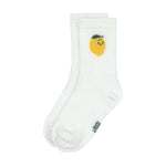 Die GOTS-zertifizierten Tennis Socks für Kinder,Design Lemon, mit einem hohen Anteil an Baumwolle (bio) machen jedes Outfit zum absoluten Hingucker. Die weichen Socken runden mit ihren fröhlich bunten Prints jeden Look ab.
