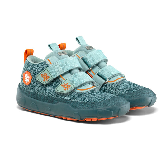Der ideale Begleiter für die herbstliche Übergangszeit: Unser bunter Barfußschuh Happy von Affenzahn ist wasserdicht &amp; kalt gefüttert. Einfach mit Klettverschlüssen auf und zu zumachen. - Obermaterial: bluesign®-zertifiziertes Polyester Knit