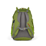Der Rucksack Large Friend Drache von Affenzahn ist der perfekte Begleiter für kleine Abenteurer. Mit seinem liebevollen Drachen-Design und hochwertiger Verarbeitung bietet er ausreichend Platz für Schulutensilien, Spielzeug und persönliche Gegenstände. Die ergonomischen Tragegurte sorgen für angenehmen Tragekomfort, während die robusten Materialien Langlebigkeit garantieren. Ideal für Kinder, die ihren eigenen Stil ausdrücken möchten – praktisch, sicher und wunderbar verspielt.