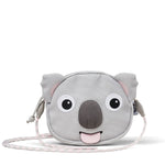 Niedliche Geldtasche Koala von Affenzahn – das perfekte Accessoire für kleine Geldbeutel. Mit seinem süßen Koala-Design bringt die Tasche Freude in den Alltag und ist ideal für Kinder, um ihre ersten Ersparnisse sicher zu verstauen. Hochwertig verarbeitet und praktisch in der Größe – ein treuer Begleiter für unterwegs.