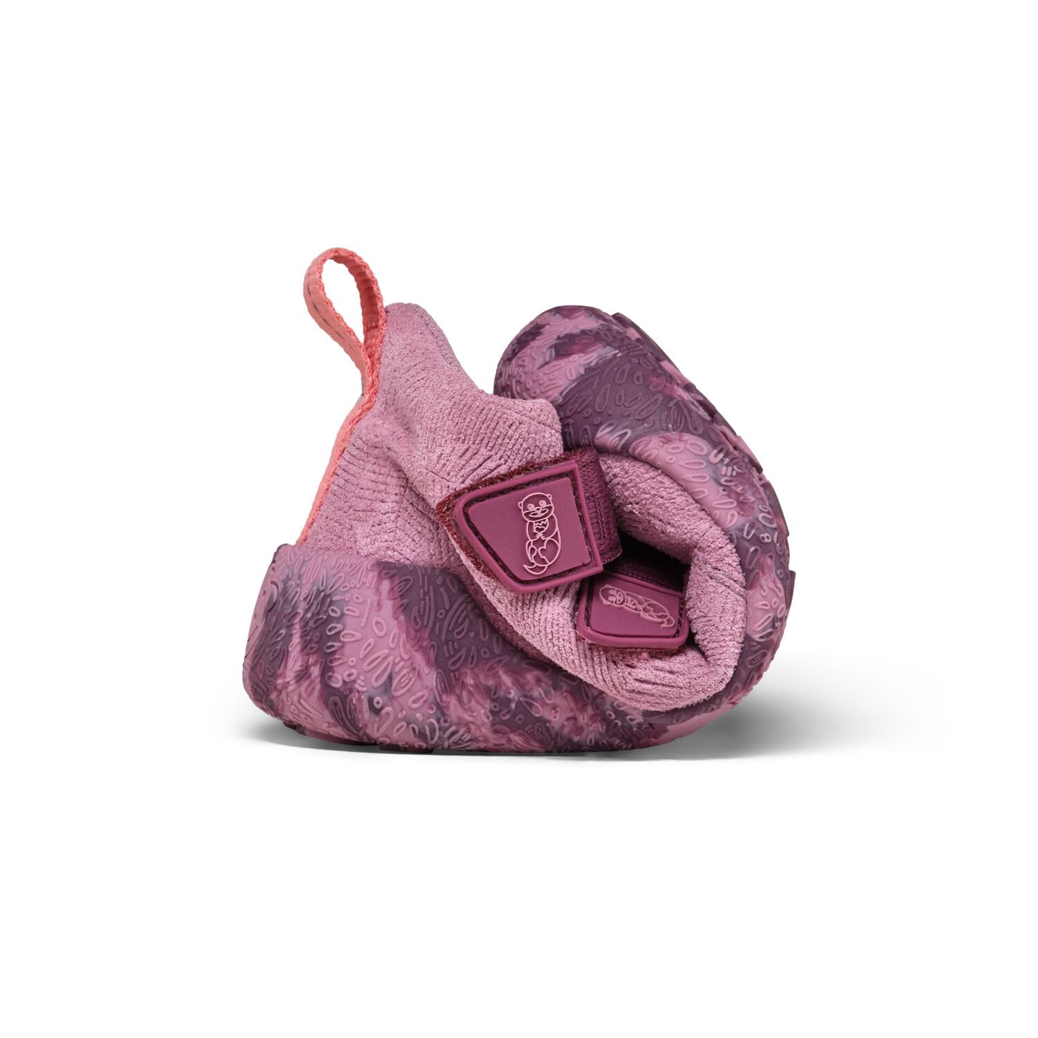 Wasserdicht, reflektierend und rutschfest: Der neue Lauflernschuh Talky von Affenzahn aus weichem, verantwortungsvoll produziertem Leder begleitet Lauflerner durch die nass-kalte Jahreszeit. Für Halt sorgt die neue Profilsohle, für Aufsehen das tierisch gute Design.