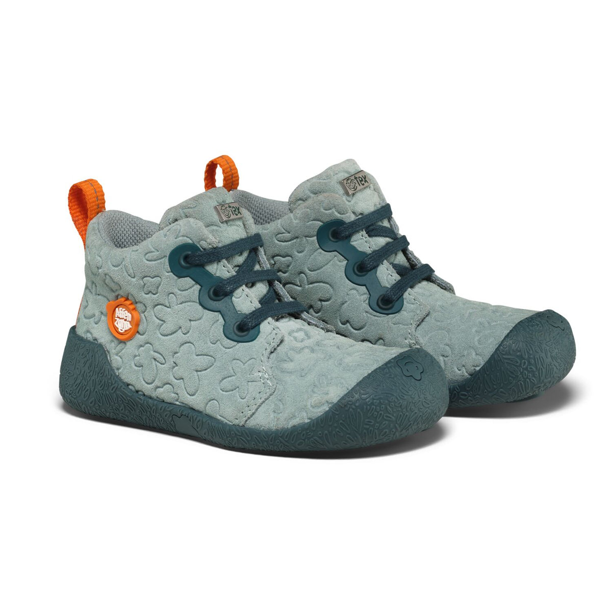Der Lauflerner Übergangsschuh Leder Starty Hase von Affenzahn begleitet Ihr Kind sicher in die nächste Phase des Laufenlernens. Mit hochwertigem Leder und ergonomischem Design bietet dieser Schuh optimale Unterstützung für wachsende Füße. Die flexible Sohle fördert natürliche Bewegungsabläufe, während die rutschfeste Oberfläche Stabilität beim Erkunden gewährleistet. Perfekt für aktive Kleinkinder, die ihre Welt entdecken möchten.