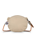Die Geldtasche Affe Pure von Affenzahn ist der perfekte Begleiter für kleine Schätze. Mit ihrem niedlichen Affen-Design bringt sie Freude in den Alltag und ist ideal für Kinder, die ihre ersten Ersparnisse oder kleine Gegenstände sicher verstauen möchten. Die hochwertige Verarbeitung garantiert Langlebigkeit und Zuverlässigkeit. Ein charmantes Accessoire, das Stil und Funktionalität vereint.