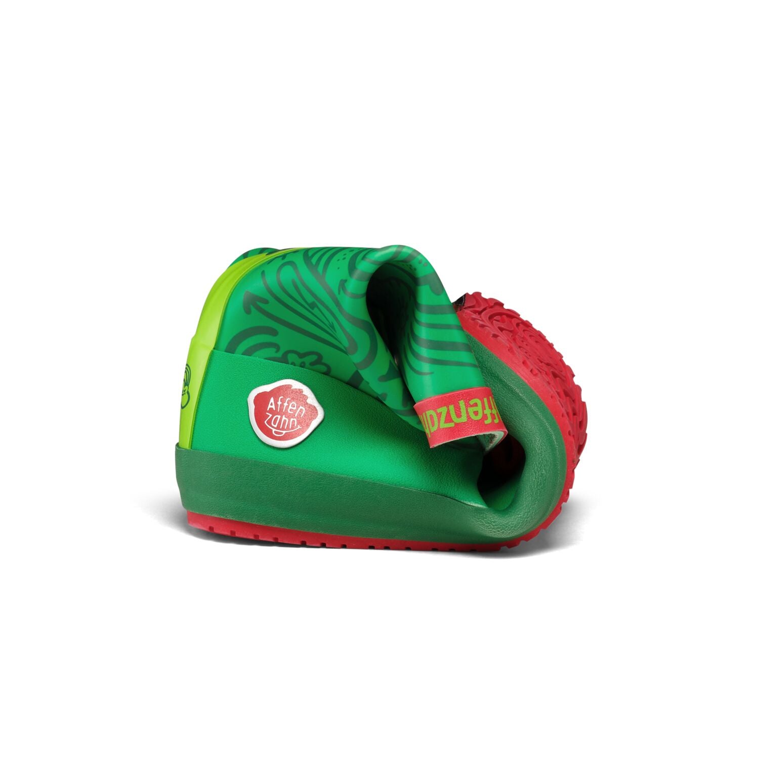 Bunte Gummistiefel mit niedlichem Frosch-Design – perfekt für Pfützensprünge und Regentage. Die veganen Stiefel von Affenzahn sind robust, wasserdicht und leicht anzuziehen. Mit rutschfester Sohle und ergonomischem Fußbett für sicheren Halt. Ideal für Kinder, die gerne draußen spielen und dabei trocken bleiben möchten.