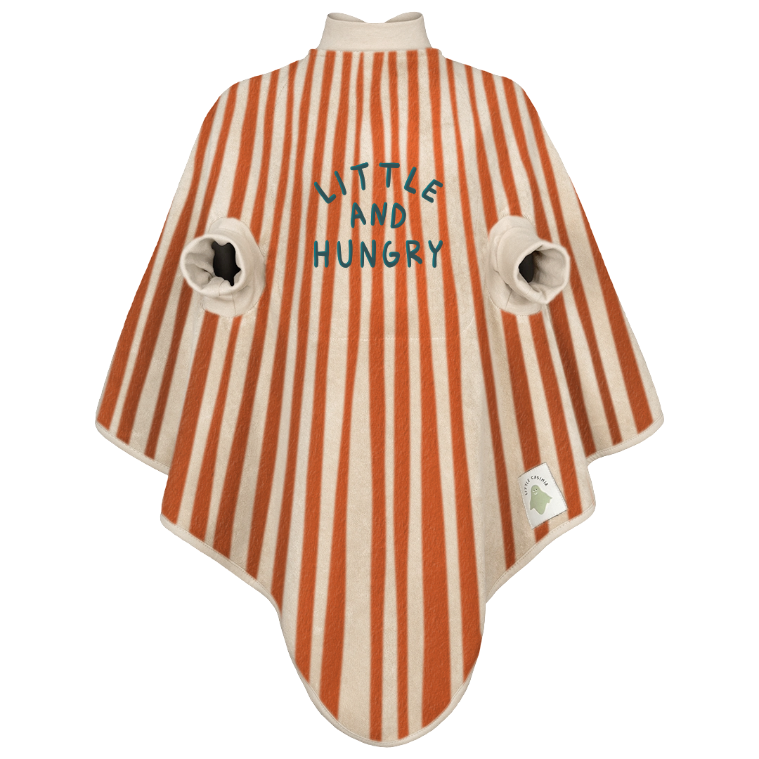 Das Lätzchen „Boo“ hält Kinder trocken – dank wasserfestem Brustbereich und weichem Frottee. Es bietet viel Bewegungsfreiheit, wächst mit von 6 Monaten bis 4 Jahren und spart Eltern Zeit beim Waschen. Aus 100 % OEKO-Tex Baumwolle, pflegeleicht und frei von Schadstoffen. Ein praktischer und nachhaltiger Begleiter für kleine Abenteurer!
