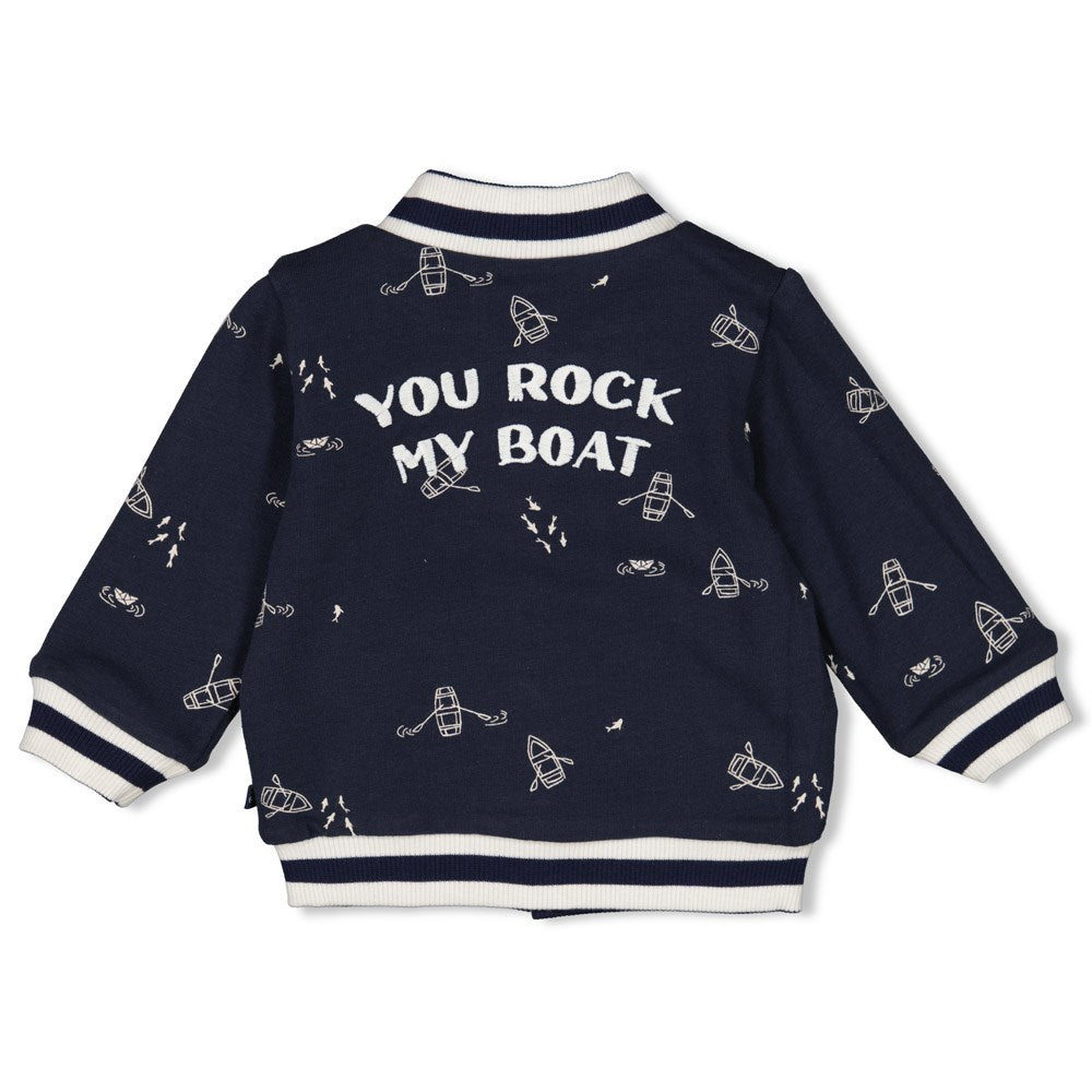 Beschreibung

Wendejacke aus der Rock my Boat Kollektion von Feetje

Material

94% CO + 6% EL French Terry SLUB &amp; 96% CO + 4% EL French Terry