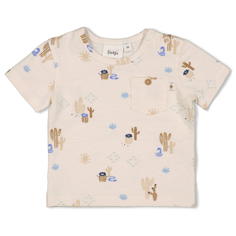 Gemütliches T-Shirt aus der Sssiesta-Kollektion von Feetje mit ansprechendem All-Over-Print.
