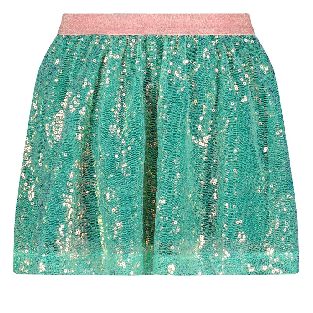 Beschreibung

Dieser bezaubernde Pailetten Rock von Jubel ist das perfekte Piece für jedes Mädchen, das gerne glänzt und strahlt. Das funkelnde Pailletten-Design fasziniert mit jedem Bewegungsablauf und macht jedes Outfit zu etwas Besonderem. Die robuste Verarbeitung der Pailletten hält auch intensivem Spielen und Tanzen stand, während die komfortable Passform ganztägigen Tragekomfort bietet. Ob für Schulveranstaltungen, Geburtstagsfeiern oder einfach zum Spielen mit Freunden – dieser Rock bringt Spaß.