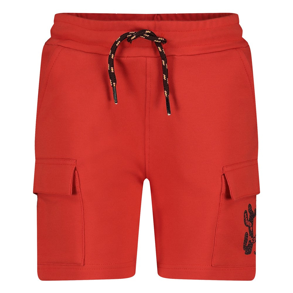 Rote Shorts aus der "Desert Fiesta" Kollektion von Sturdy.
