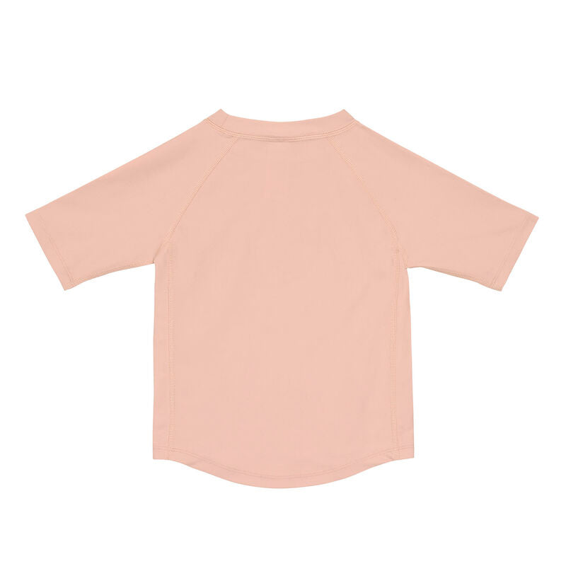 Das rosa, kurzärmelige Kinder UV Shirt mit UV-Schutz 60 kommt mit dem Leopard Print und extra weichem Stoff. Das atmungsaktive und schnelltrocknende Material sorgt für eine angenehme Passform und Badespaß