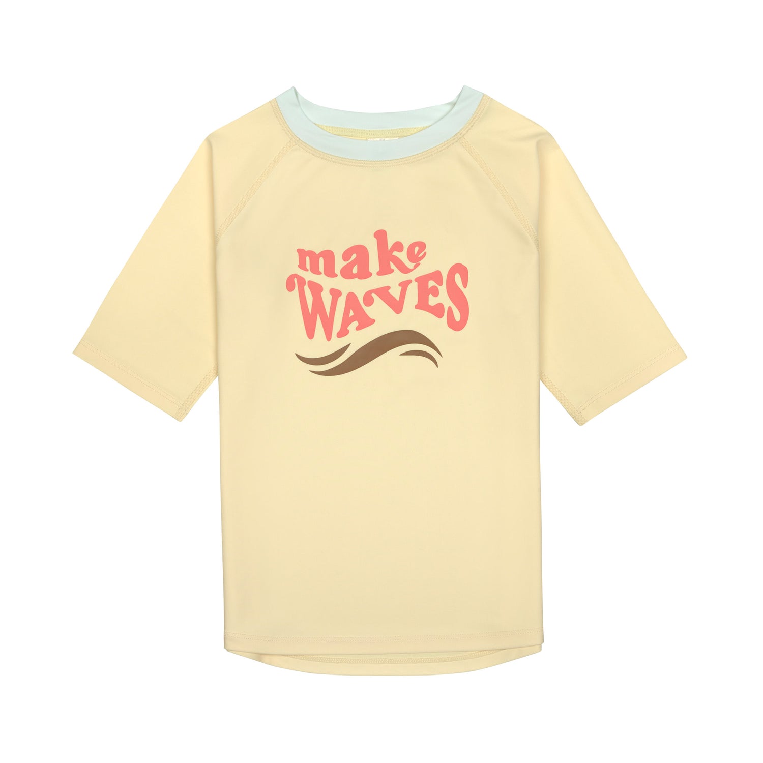 Das gelbe, kurzärmelige Kinder UV Shirt mit UV-Schutz 60 kommt mit einem Sunshine Print und extra weichem Stoff. Das atmungsaktive und schnelltrocknende Material sorgt für eine angenehme Passform und Badespaß. Geeignet von 3 bis 6 Jahren.