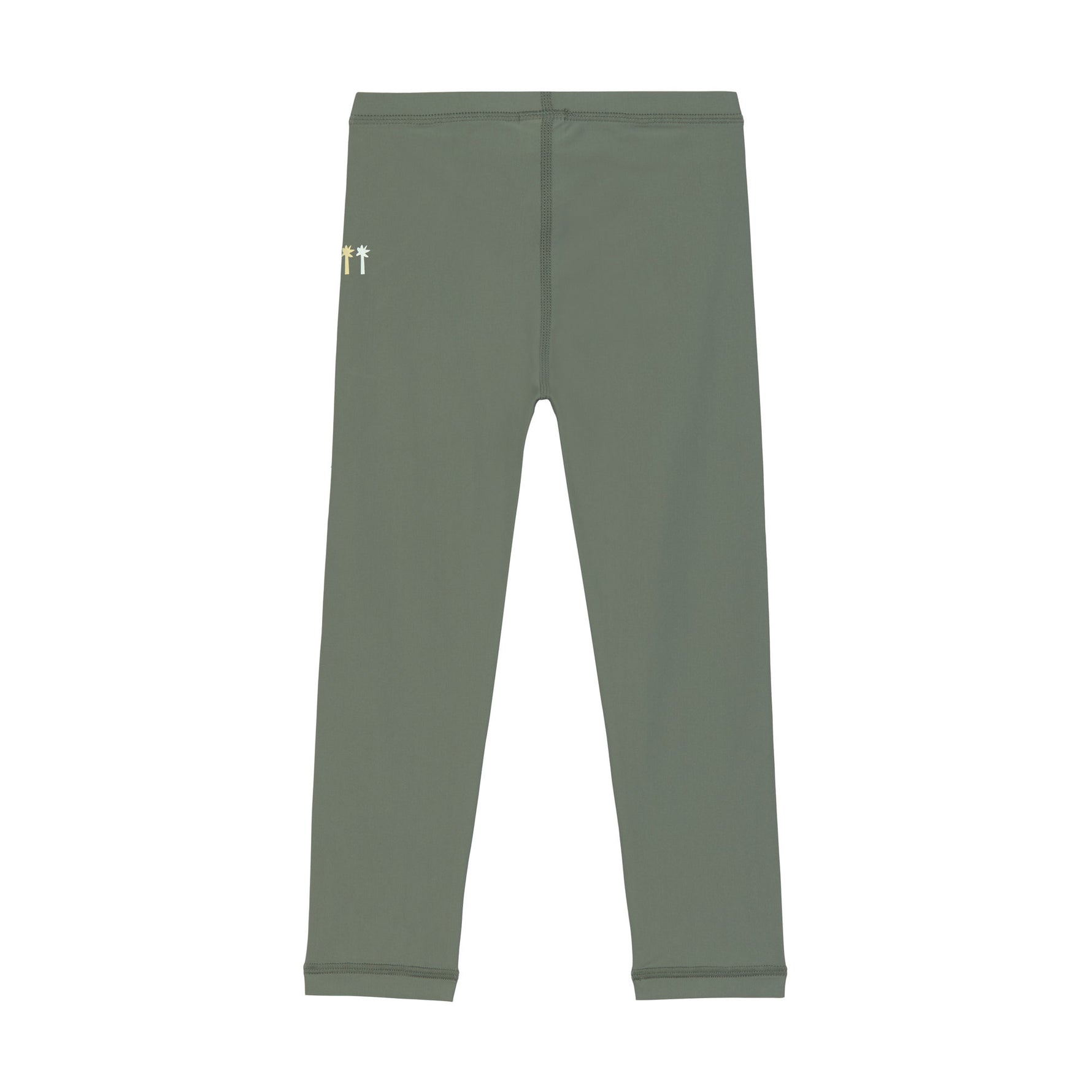 Die Beach Leggings in deep olive, ist dank UV-Schutz 60 die perfekte Wahl für den Sommer. Das elastische und schnelltrocknende Material sorgt bei entdeckungsfreudigen Kids für maximale Bewegungsfreiheit und unbeschwerten Badespaß.