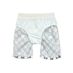 Die lange, grün karierte UV Badehose für Kinder (3 - 6 Jahre) mit UV Schutz 80 sorgt für einen stylishen Surfer Look auf dem Badeausflug. Der elastische Bund und der Kordelzug garantieren ein angenehmes Tragegefühl.