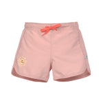 Die rosa Badeshorts für Kids (3 - 6 Jahre) sorgt für einen stylishen Surfer Look auf dem Badeausflug. Der elastische Bindegürtel, der Kordelzug und gerundete Seitenschlitze garantieren ein angenehmes Tragegefühl bei dieser kurzen Badehose.