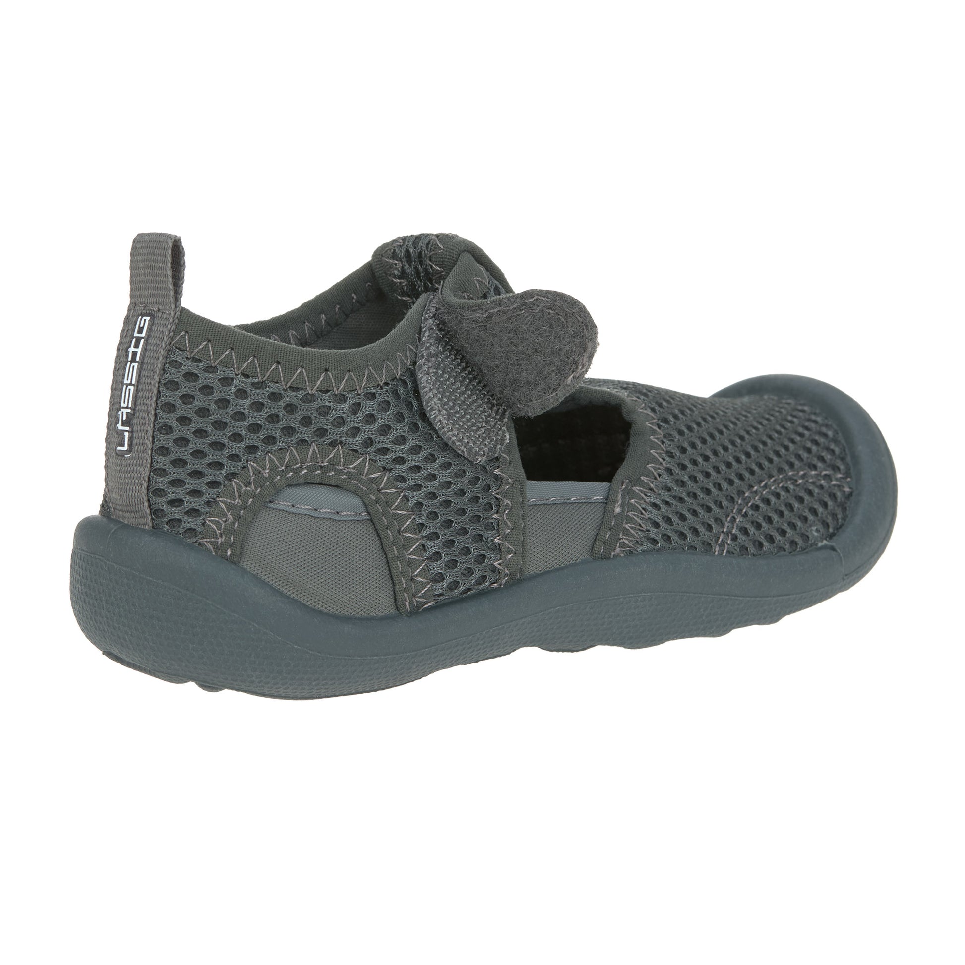 Die Kinder Badeschuhe in der Farbe Deep Olive sind leicht, atmungsaktiv und schnell trocknend. Ihre flexible Antirutsch-Sohle und die praktischen Klettverschlüsse sorgen für einen optimalen Halt. Die Kinder Sandalen sind ideal am Strand oder im Freibad.