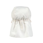 Der weiße Kinder Sonnenhut mit extra langem Nackenschutz und UV-Schutz 80 schützt den Kopf, Nacken und die Augen von Babys und Kleinkindern. Das schnelltrocknende Obermaterial und sommerliche Farben sorgen für unbeschwerte Sommertage.