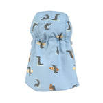 Der hellblaue Sonnenhut mit extra langem Nackenschutz und UV-Schutz 80 schützt den Kopf, Nacken und die Augen von Babys und Kleinkindern. Das niedliche Crocodile Design und das schnelltrocknende Obermaterial sorgen für unbeschwerte Sommertage.