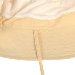Der schlichte Kinder Fischerhut in Gelb Rosa schützt dank UV-Schutz 80 den Kopf, Nacken und die Augen von Babys und Kleinkindern. Sein schnelltrocknendes Obermaterial und das elastische Band am Hinterkopf sorgen für hohen Tragekomfort.