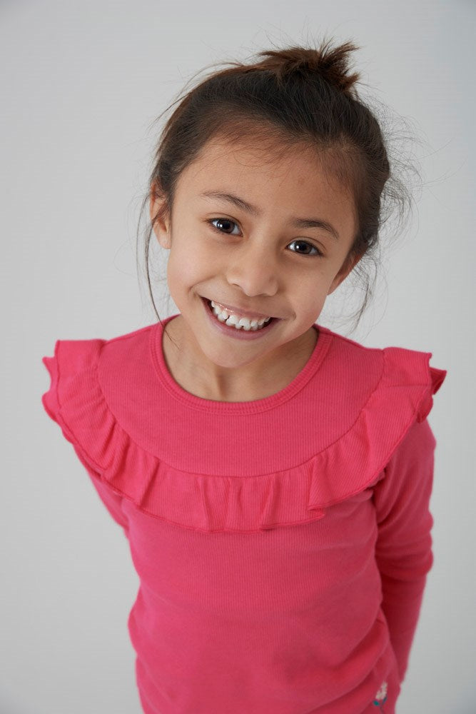 Das trendige Langarm Shirt aus der Girls Club Kollektion von Jubel ist perfekt für coole Kids, die gerne auffallen wollen. Funkelnde Details und ein bequemer Schnitt machen dieses Shirt zum Must-Have in jedem Kleiderschrank.&nbsp;
