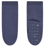 Die ABS Socken DP Krokodil bieten dank weicher Baumwollmischung und atmungsaktivem Material hohen Tragekomfort. Die Anti-Rutsch-Sohle sorgt für sicheren Halt, während das charmante Krokodil-Design für einen verspielten Akzent sorgt. OEKO-TEX zertifiziert und ideal für empfindliche Füße.