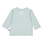 hellblaues Langarmshirt mit dezentem Aufdruck