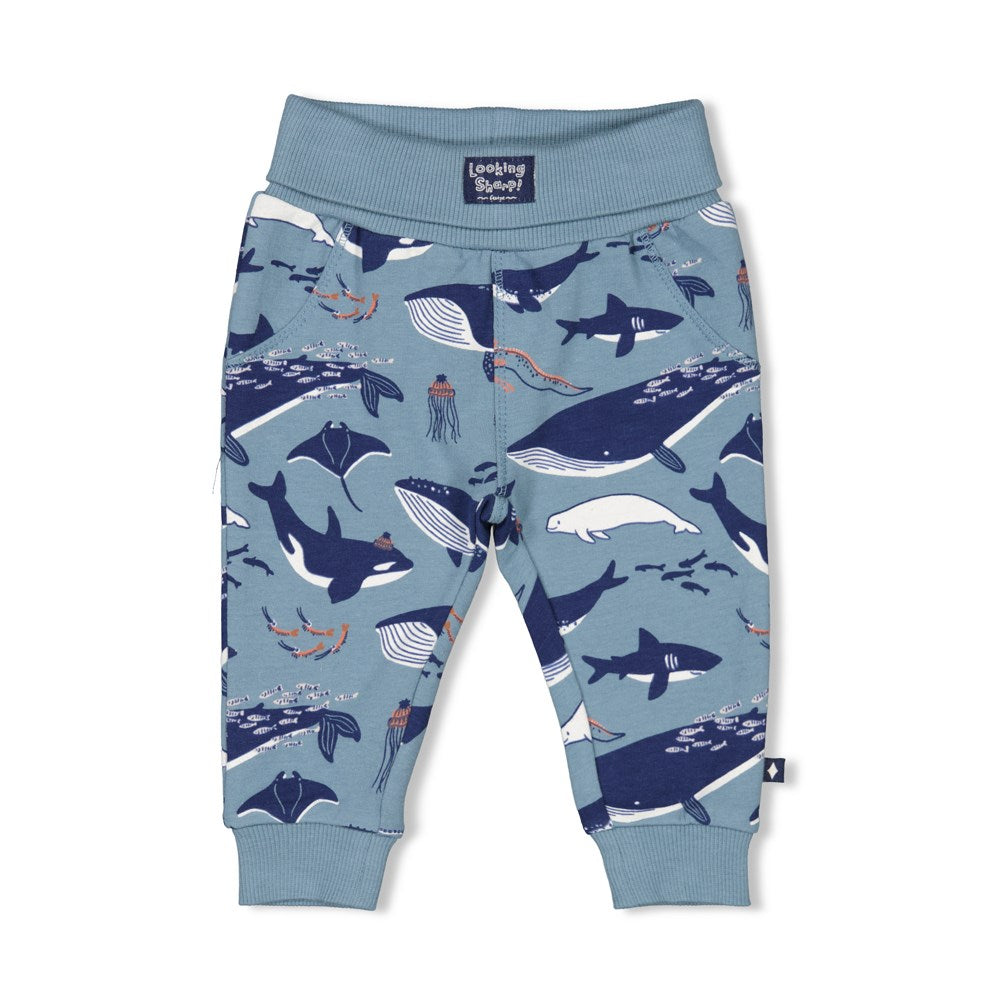 gemusterte Umschlagehose mit Walen