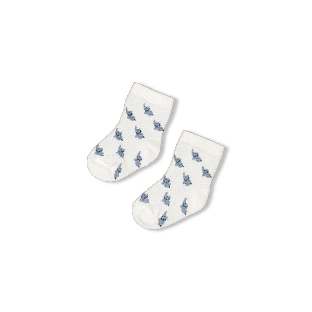 Verleihe deinen Outfits den letzten Schliff mit den Socken aus der Newborn Kollektion "Forever Bestie" von Feetje. Die perfekte Ergänzung für jedes Outfit deines kleinen Lieblings. Mit diesen Socken wird deine beste Freundin auch auf Schritt und Tritt dein kleiner Begleiter sein!