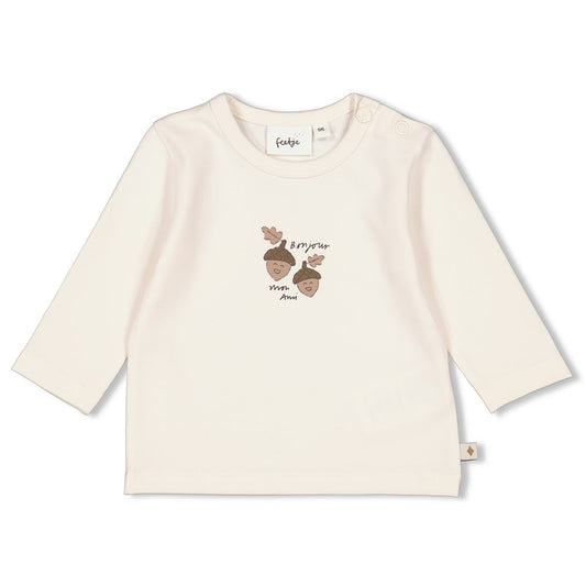 Dieses langärmelige Baby-Shirt aus der Herbstkollektion Acorn von Feetje ist perfekt für die kühleren Tage geeignet. Hergestellt aus hochwertiger Baumwolle sorgt es nicht nur für einen angenehmen Tragekomfort, sondern auch für einen bequemen Sitz. Mit seinem süßen Design ist es zudem ein echter Hingucker.