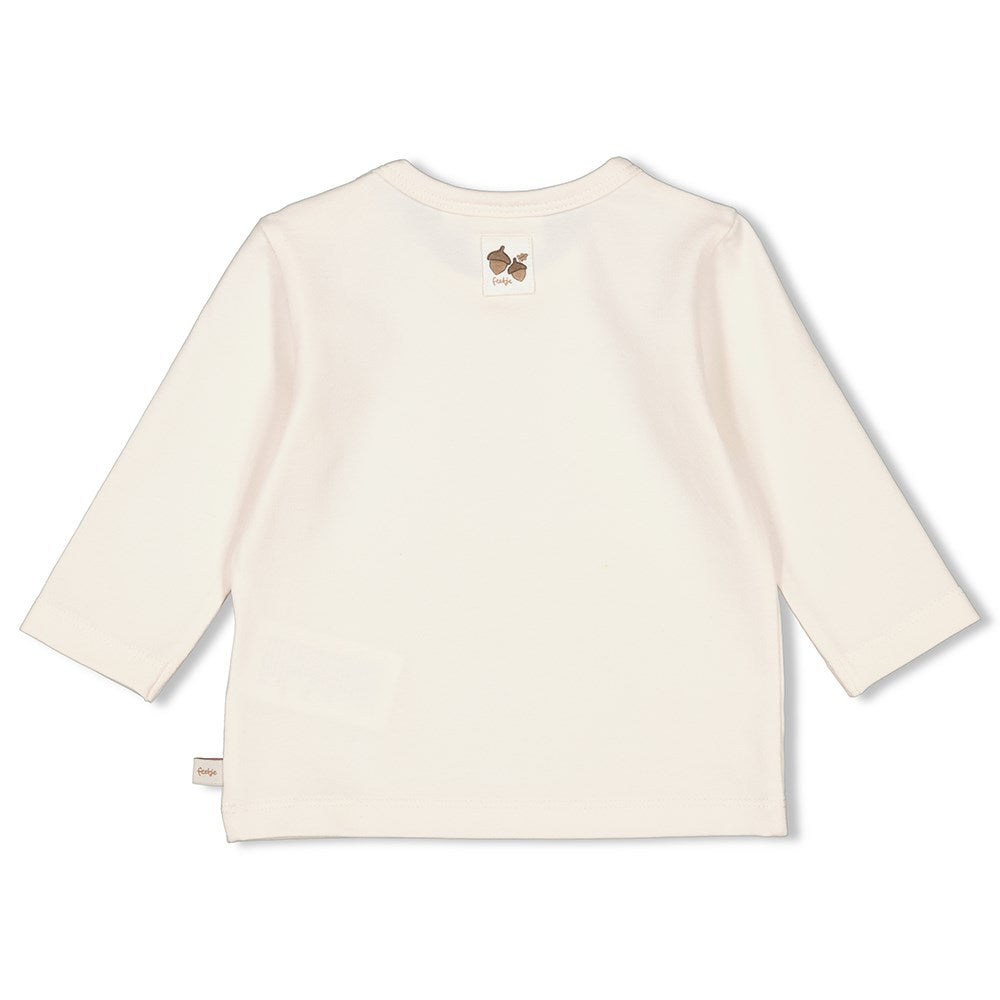 Dieses langärmelige Baby-Shirt aus der Herbstkollektion Acorn von Feetje ist perfekt für die kühleren Tage geeignet. Hergestellt aus hochwertiger Baumwolle sorgt es nicht nur für einen angenehmen Tragekomfort, sondern auch für einen bequemen Sitz. Mit seinem süßen Design ist es zudem ein echter Hingucker.