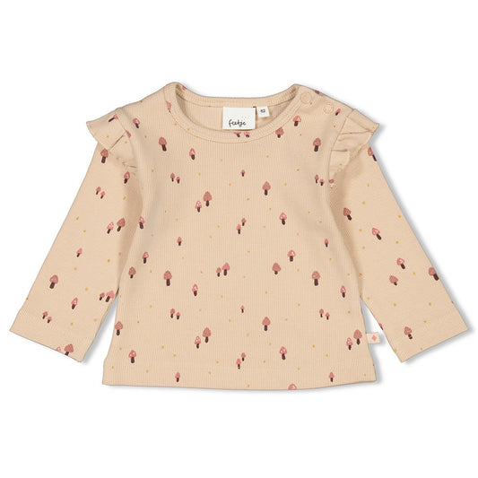 Dieses elegante Langarm Shirt aus der Grow Your Own Way Kollektion von Feetje ist nicht nur weich und bequem, sondern auch stilvoll gerippt. Perfekt für jeden Tag, bietet es eine ideale Kombination aus Komfort und Stil. Zeigen Sie Ihren eigenen Weg mit diesem vielseitigen Langarm Shirt.
