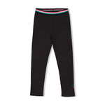 Werde Teil des "Girls Club" mit diesen trendigen Leggings von Jubel! Die perfekte Ergänzung für jedes Outfit, um jedem Look eine verspielte Note zu verleihen. Sei selbstbewusst und bereit für jede Menge Spaß und Abenteuer! Nur für coole Girls wie dich!