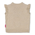 Dieser beige, gestrickte Pullunder stammt aus der Shine Bright Kollektion von Jubel und bietet eine stilvolle Ergänzung für Ihre Garderobe.