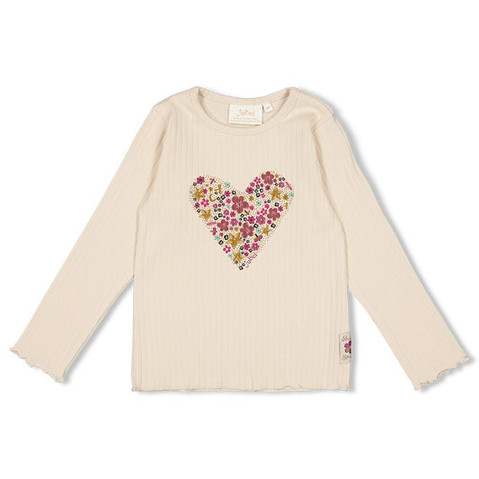 Dieses helle, gerippte Langarmshirt mit einem floralen Herzmotiv stammt aus der Shine Bright Kollektion von Jubel und bietet einen angenehmen Tragekomfort.
