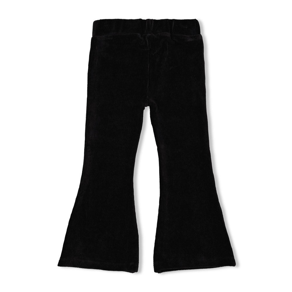 Diese schwarze, gerippte Schlaghose aus Samt stammt aus der Shine Bright Kollektion von Jubel und verbindet Komfort mit einem stilvollen Look.