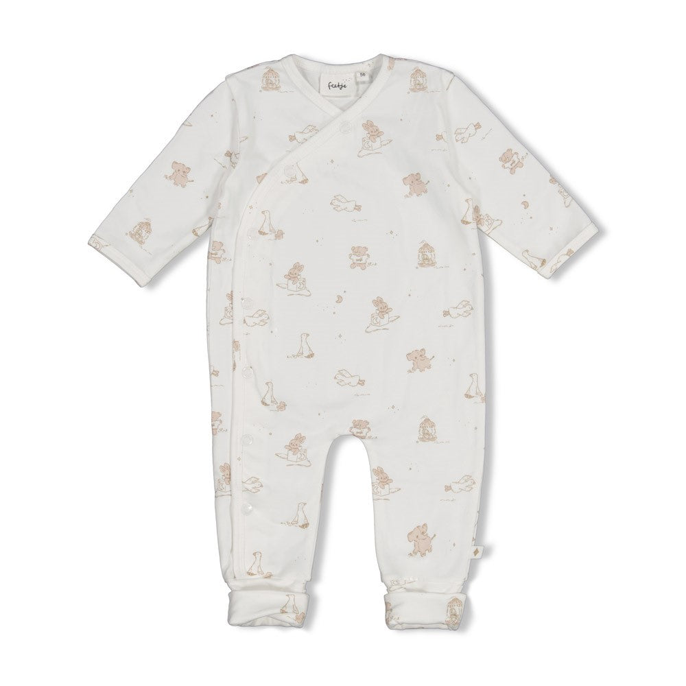 Das niedliche All-Over-Print-Design macht diesen Anzug von Feetje zum perfekten Begleiter für jeden Tag. Ideal für Babys, die Qualität und Style lieben.