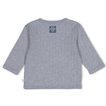 Weiches geripptes Wickelshirt von Feetje aus hochwertiger Baumwoll-Elasthan-Mischung. Das praktische Design mit Wickelverschluss bietet einfaches An- und Ausziehen und wächst mit deinem Baby mit. Das niedliche "Breakfast Buddy" Motiv macht es zum perfekten Begleiter für jeden Tag. Ideal für Neugeborene und Babys bis zu 6 Monaten.