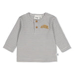 Gerippte Longsleeve Ringel - Breakfast Buddy von Feetje. Das klassische Ringel-Design in angenehmer Rippqualität bietet Komfort und Stil für jeden Tag. Die elastische Mischung aus Baumwolle und Elasthan sorgt für optimale Bewegungsfreiheit und langlebige Passform.